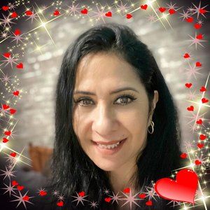 Meet your Posher, Rebeca